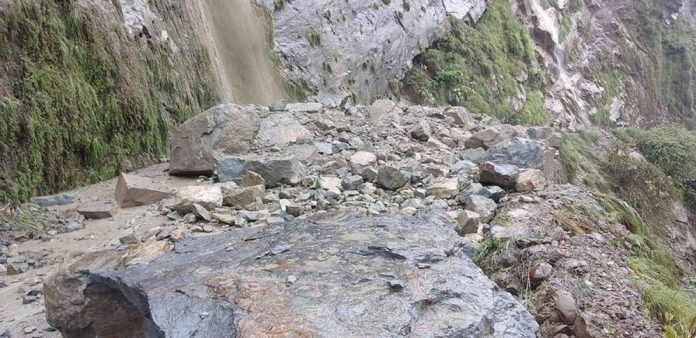 Sadak-Pahiro-Aburudha