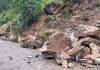 पहिरोले बेँसीसहर-चामे सडक अवरुद्ध