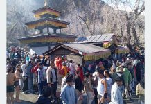 मुक्तिनाथबाट फर्किने भारतीय पर्यटकले बागलुङमा चहलपहल