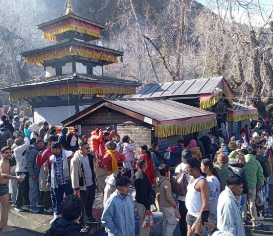 मुक्तिनाथबाट फर्किने भारतीय पर्यटकले बागलुङमा चहलपहल