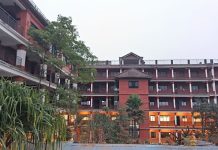 कुमुदिनी होम्सद्वारा बाढीपीडितलाई राहत