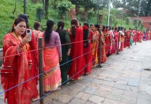 हरितालिका पर्व : पशुपति क्षेत्रमा बिहानैदेखि महिला व्रतालुको लाम