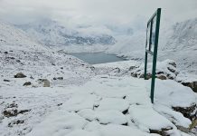 खुम्बु क्षेत्रमा हिमपात, सात विदेशी पर्यटकको उद्धार