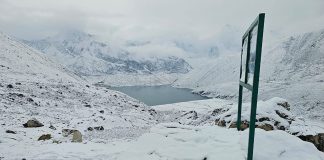 खुम्बु क्षेत्रमा हिमपात, सात विदेशी पर्यटकको उद्धार