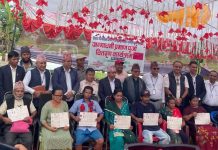 वर्षौंपछि जग्गाधनी प्रमाणपुर्जा पाउँदाको खुसी