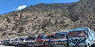 लेतेदेखि कोरलासम्म रोकिएका छन् पाँच सय बढी कन्टेनर