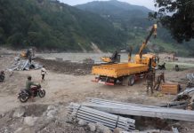 वेत्रावतीमा बेलिब्रिज जडान सुरु, दसैँअघि सञ्चालनमा आउने