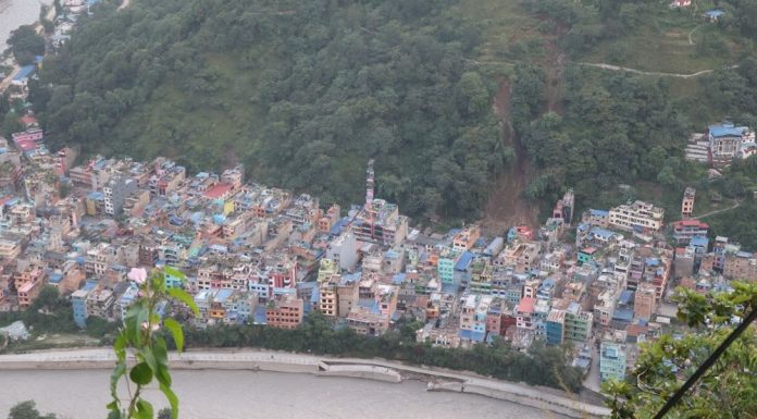 विपद्ले थलिएको म्याग्दीलाई पुनर्निर्माणको चिन्ता (आलेख)