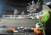 दुर्गा पूजा मण्डपमा भागदौड, १९ जनाको मृत्यु