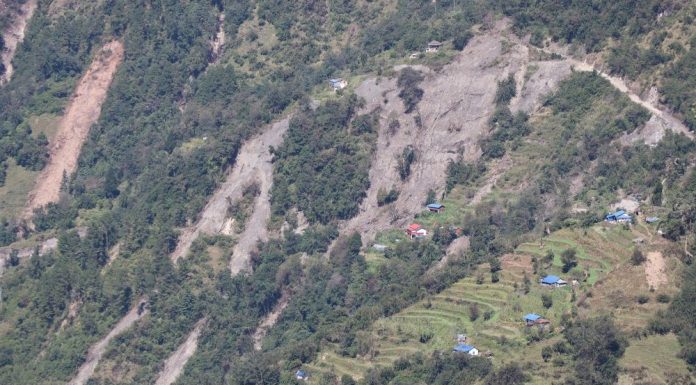 शिखका पहिरो प्रभावित भन्दछन्, ‘आश्रयस्थल भन्दा खाली घरमा बस्न सहज भयो’